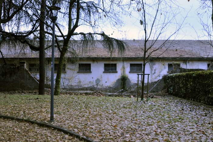 crollo del muro della caserma Mameli nel Parco comunale